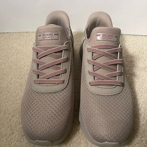 Sketchers BOBS Sport Taupe Slip On Sneakers Size 9.5 W